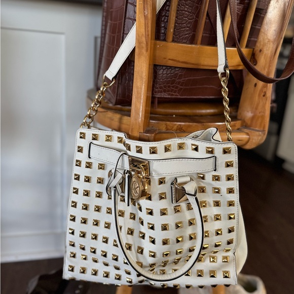 Michael Kors White and Gold Studded Tote Bag - Picture 5 of 7